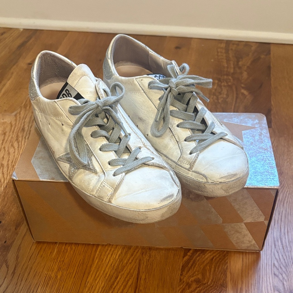 Golden Goose Sneakers